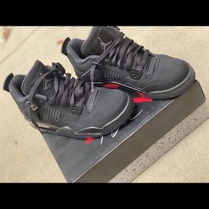 Black cat Jordan’s